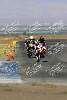 media/Aug-13-2023-CRA (Sun) [[1cfc37a6fb]]/Race 3 600 Superbike/Race/